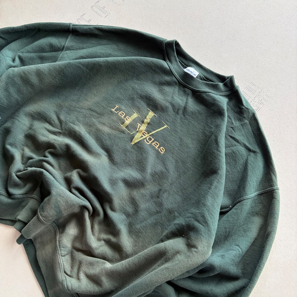 Y2K Gildan Las Vegas Sweatshirt